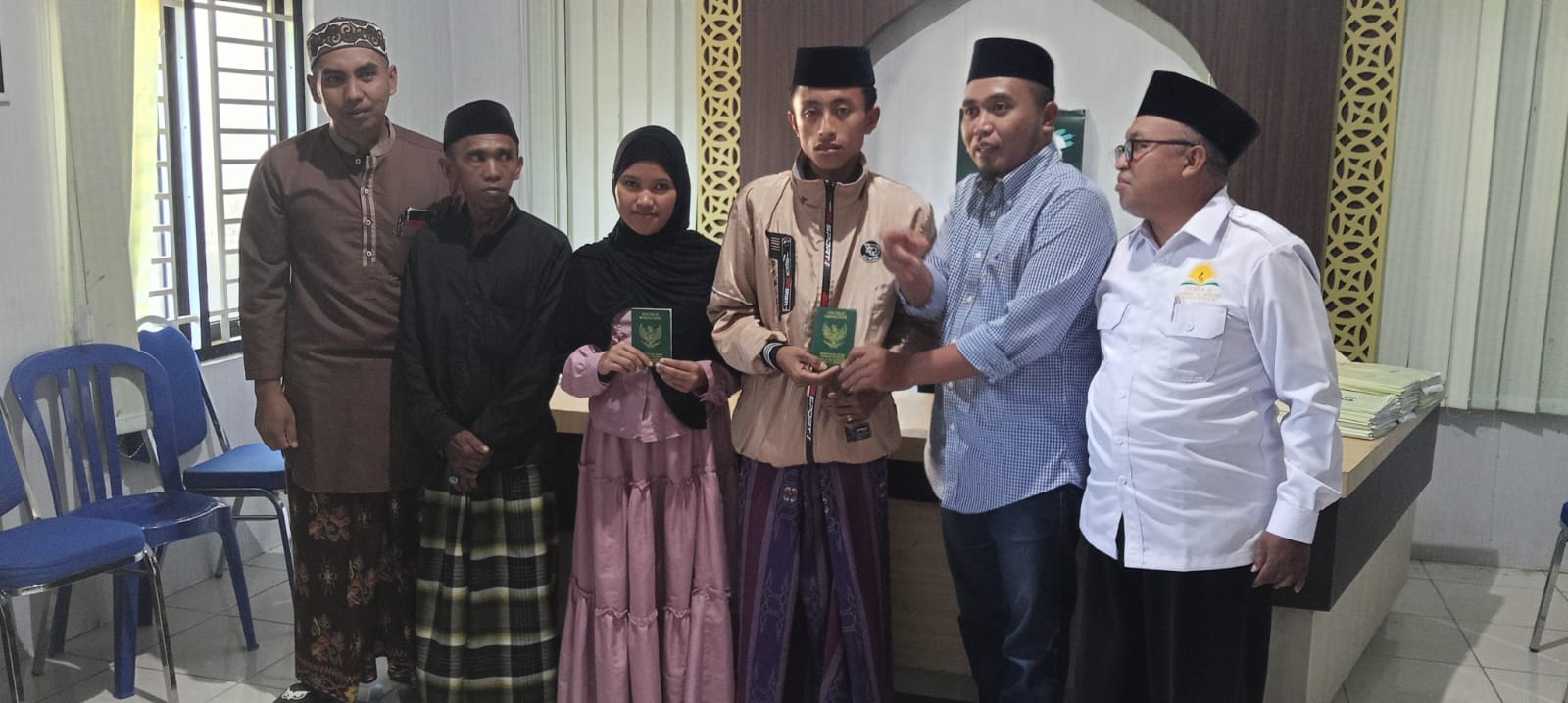 Kepala Desa Suco Lor Dampingi Warga Melaksanakan Akad Nikah di KUA Maesan